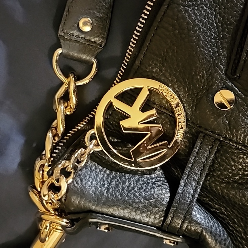 Handbag - Picture 3 of 4